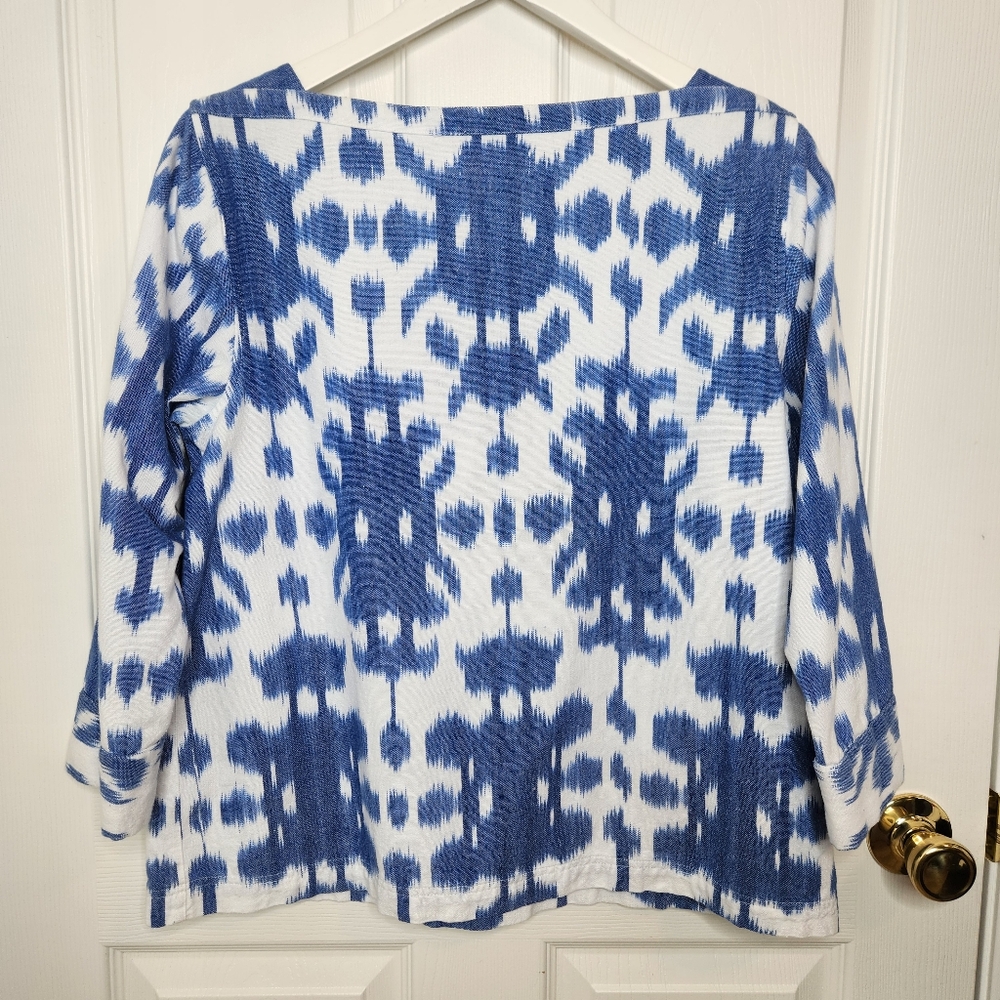 Vineyard Vines Ikat Blue White Top Boat Neck 3/4 Sleeves Size Large - Picture 2 of 8